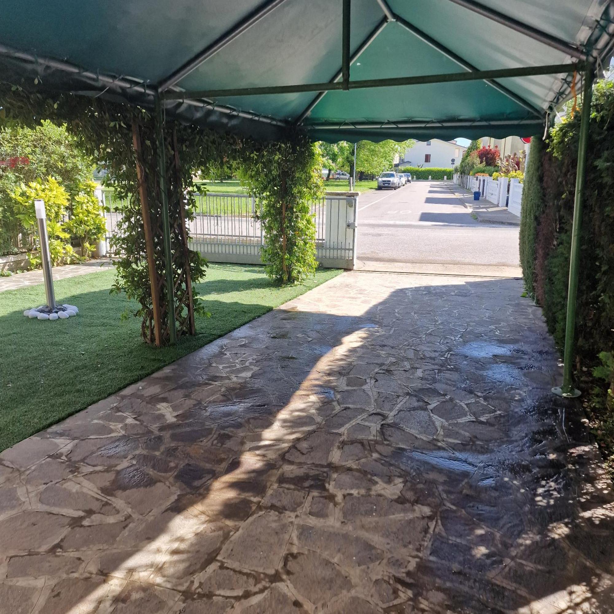 Residenza Vittoria Villa Bagnolo San Vito Eksteriør billede