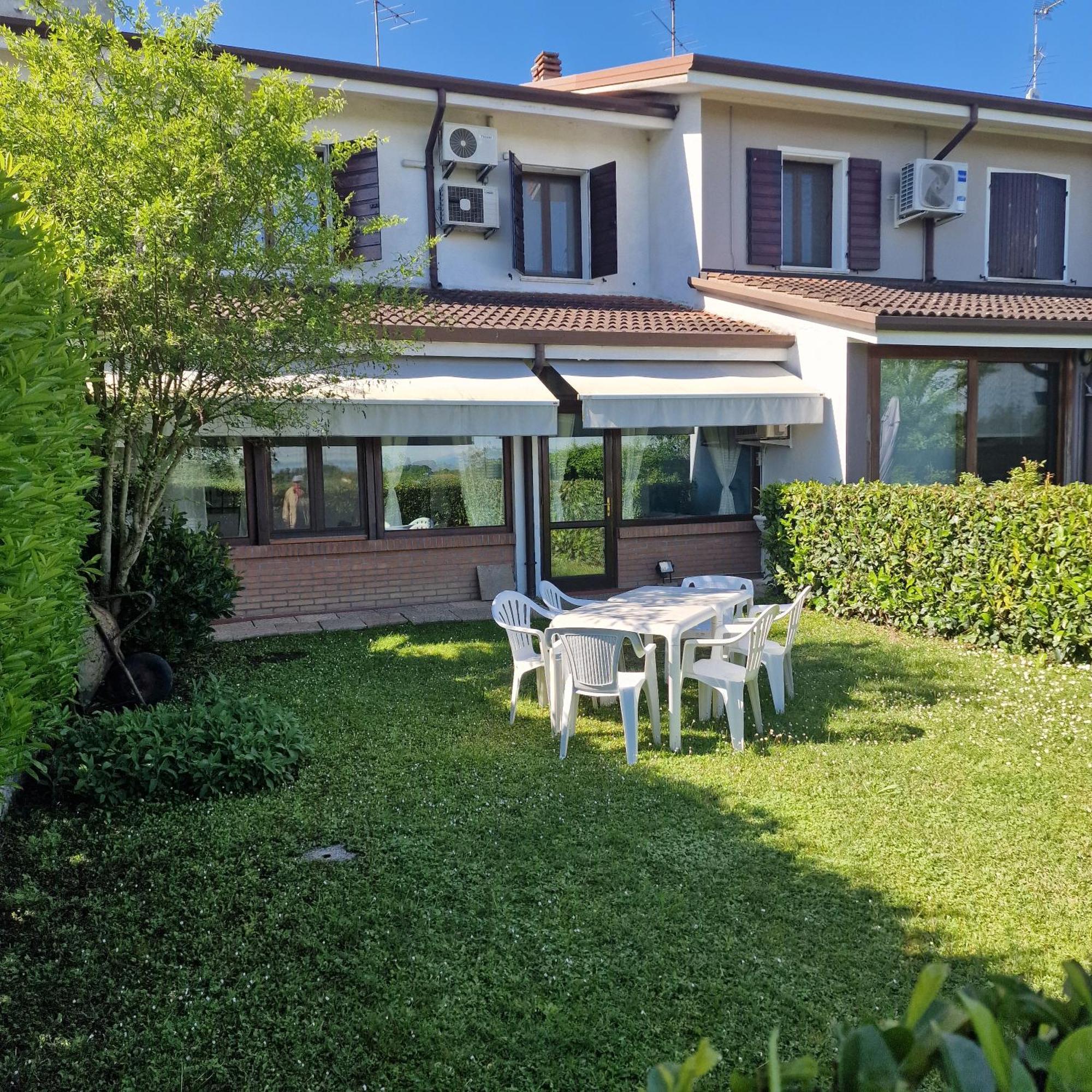 Residenza Vittoria Villa Bagnolo San Vito Eksteriør billede